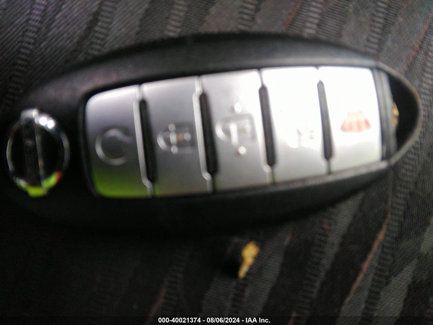 2018 NISSAN ROGUE SV - 5N1AT2MV8JC757544