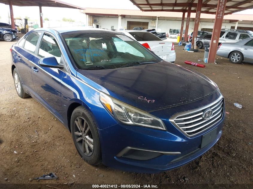 5NPE24AF9HH563170 2017 HYUNDAI SONATA - Image 1