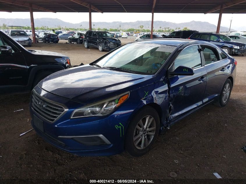 5NPE24AF9HH563170 2017 HYUNDAI SONATA - Image 2