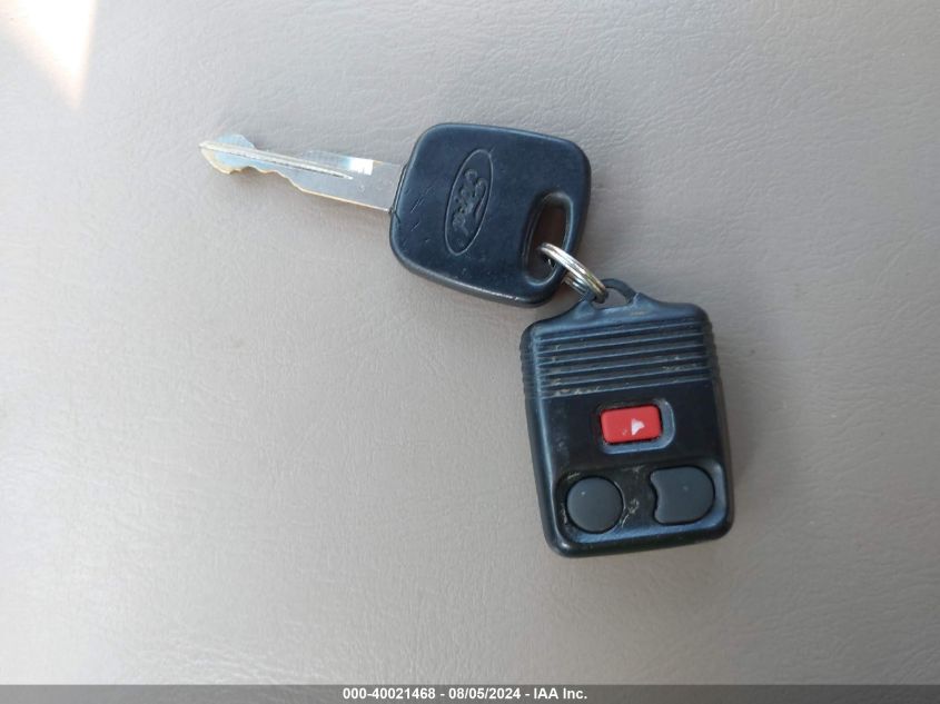 2001 Ford F-150 King Ranch Edition/Lariat/Xlt VIN: 1FTRW08L41KD58129 Lot: 40021468