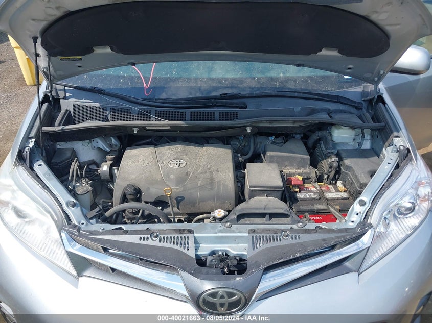 2019 TOYOTA SIENNA XLE 8 PASSENGER - 5TDYZ3DC2KS009281