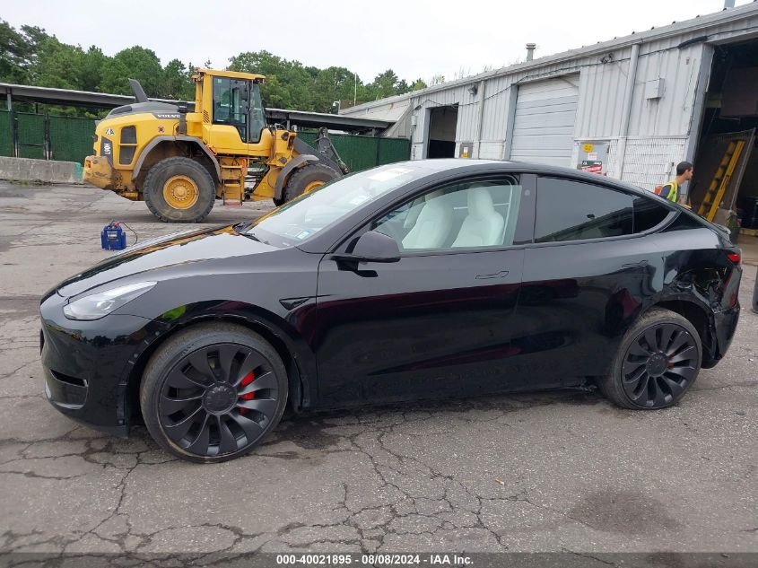 2023 Tesla Model Y VIN: 7SAYGDEF8PF967702 Lot: 40021895