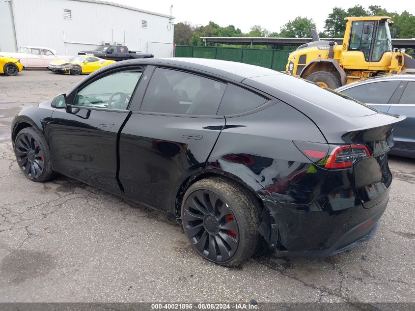 2023 Tesla Model Y VIN: 7SAYGDEF8PF967702 Lot: 40021895