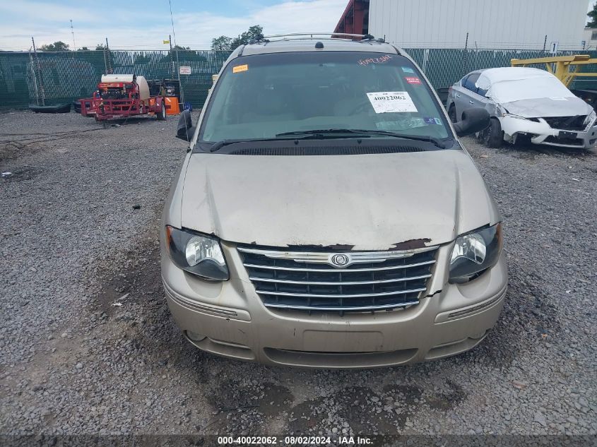 2C4GP64LX5R470633 2005 Chrysler Town & Country Limited