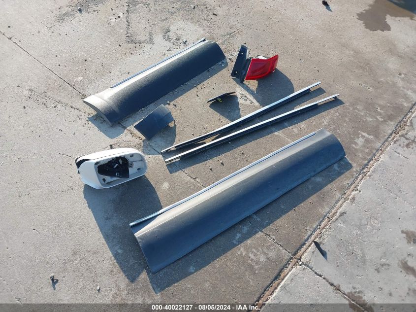 2013 Lincoln Mkt VIN: 2LMHJ5FK2DBL51888 Lot: 40022127