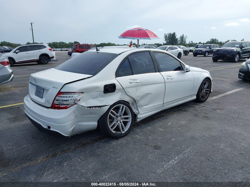 2014 MERCEDES-BENZ C 250 LUXURY/SPORT - WDDGF4HB6EG213064