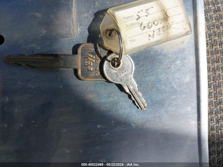 1999 Ford F-450 Lariat/Xl/Xlt VIN: 1FDXF46F2XEA98702 Lot: 40022469