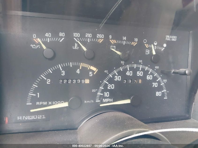 1994 Chevrolet Gmt-400 K1500 VIN: 2GCEK19H1R1328348 Lot: 40022657