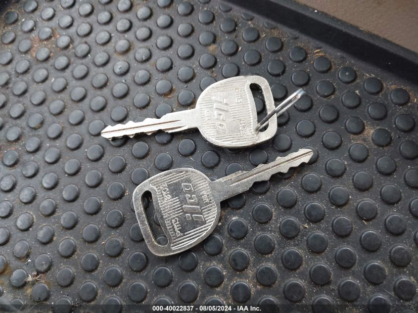 2004 Chevrolet Suburban 1500 Lt VIN: 1GNEC16Z44J168398 Lot: 40022837