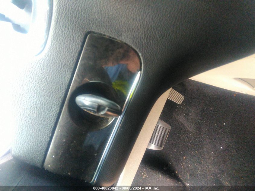 2011 Chrysler Town & Country Limited VIN: 2A4RR6DG1BR780486 Lot: 40023842