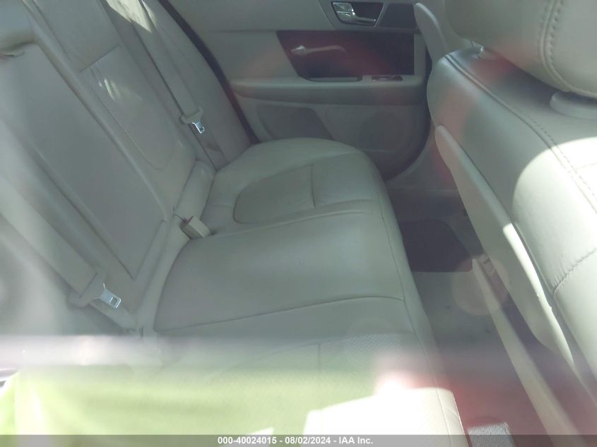 2011 Jaguar Xf Premium VIN: SAJWA0GB5BLR90497 Lot: 40024015