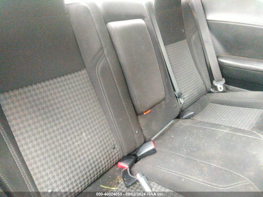 2015 Dodge Challenger Sxt VIN: 2C3CDZAG9FH710735 Lot: 40024053