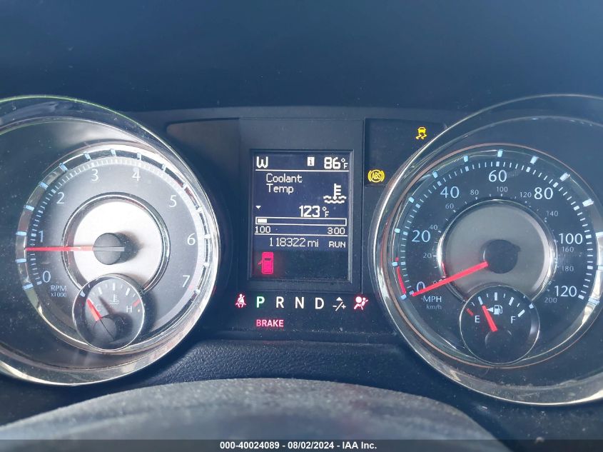 2011 Chrysler Town & Country Touring VIN: 2A4RR5DG4BR784669 Lot: 40024089