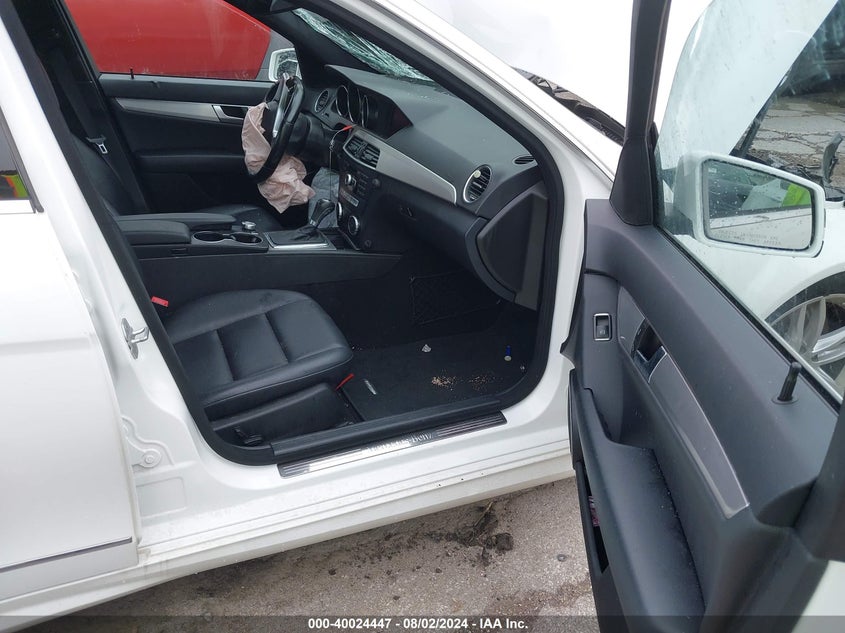 2014 MERCEDES-BENZ C 300 LUXURY 4MATIC/SPORT 4MATIC - WDDGF8AB8ER321384