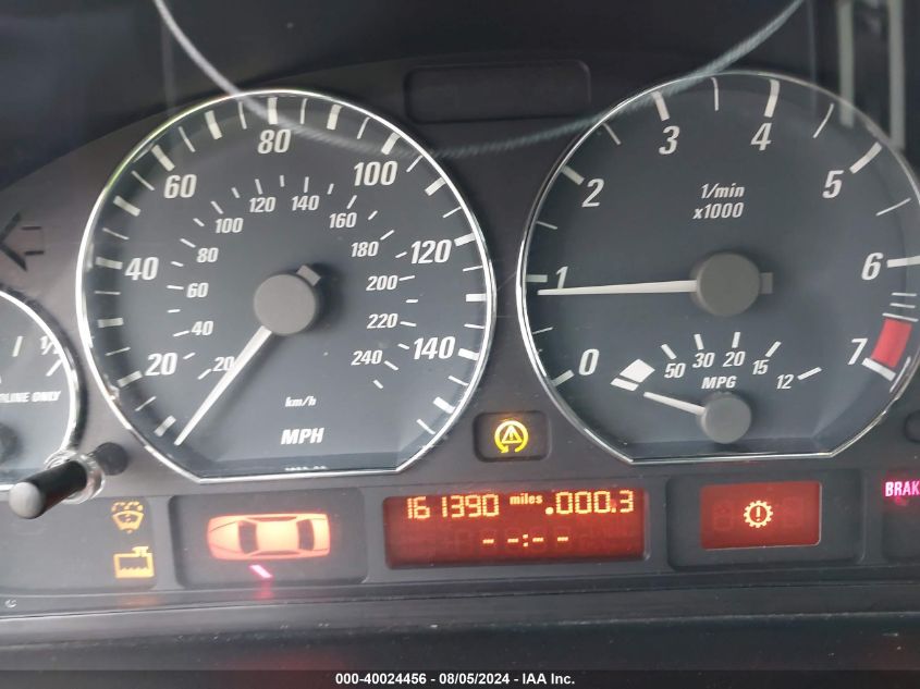 2002 BMW 325I VIN: WBAET37422NH01362 Lot: 40024456