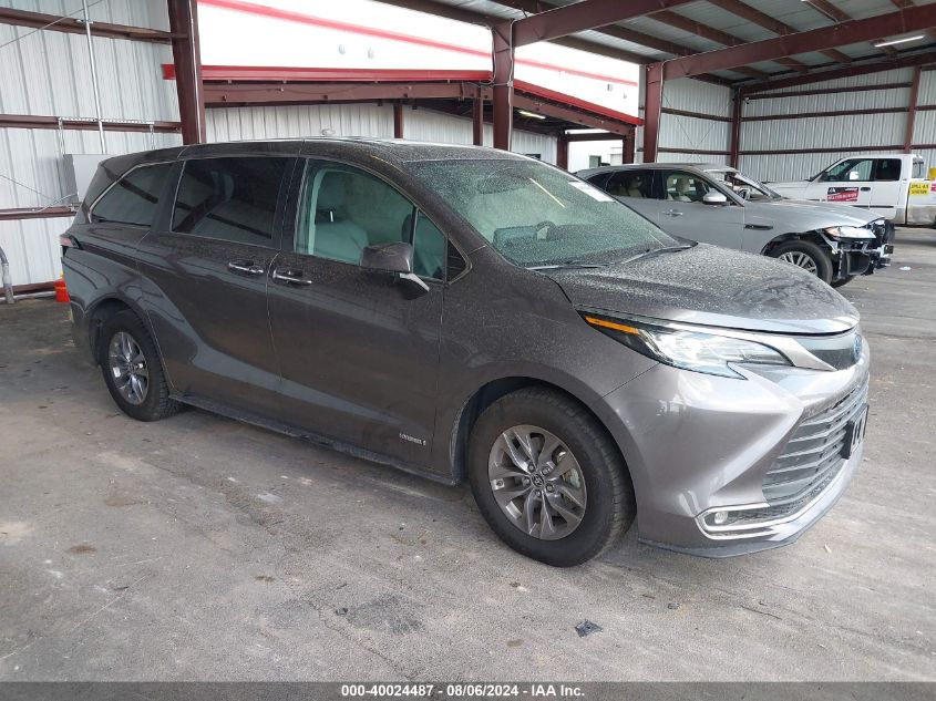 VIN 5TDYSKFC4MS025738 2021 Toyota Sienna, Xle no.1