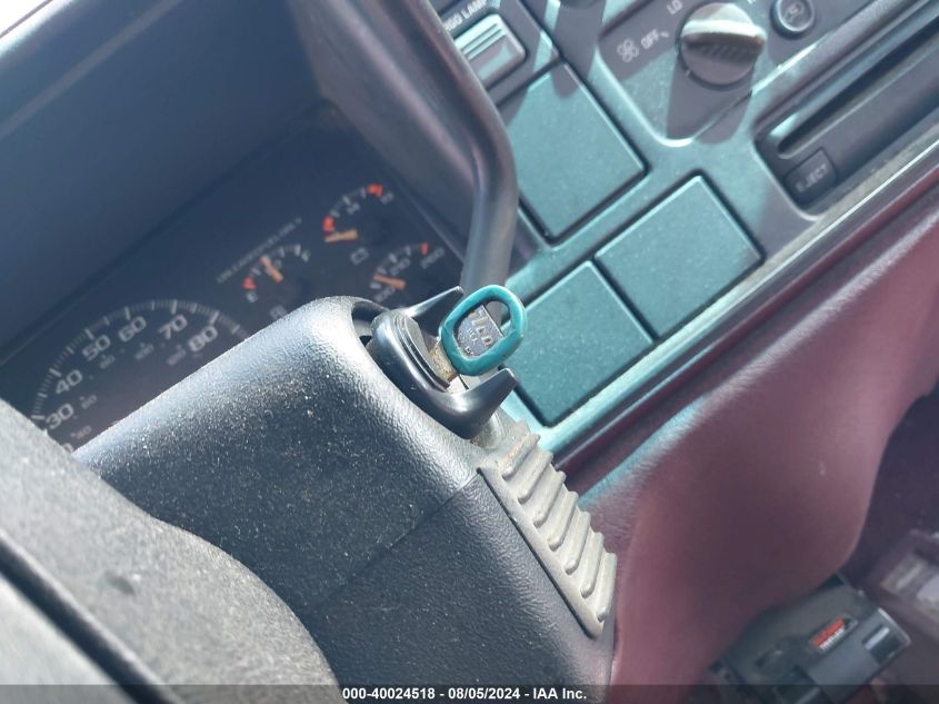 1995 Chevrolet Gmt-400 K1500 VIN: 1GCEK19K5SE218130 Lot: 40024518