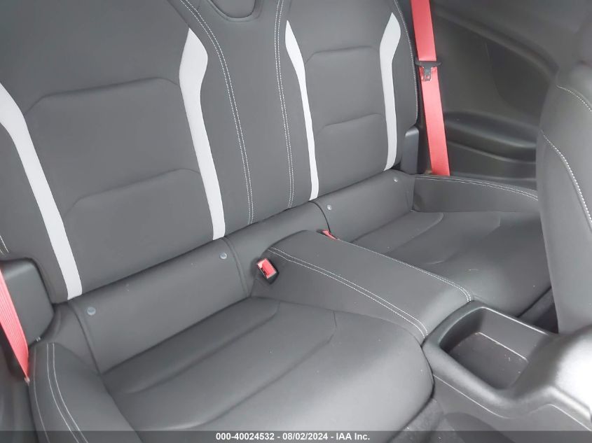 2022 Chevrolet Camaro Rwd Lt1 VIN: 1G1FF1R79N0102976 Lot: 40024532