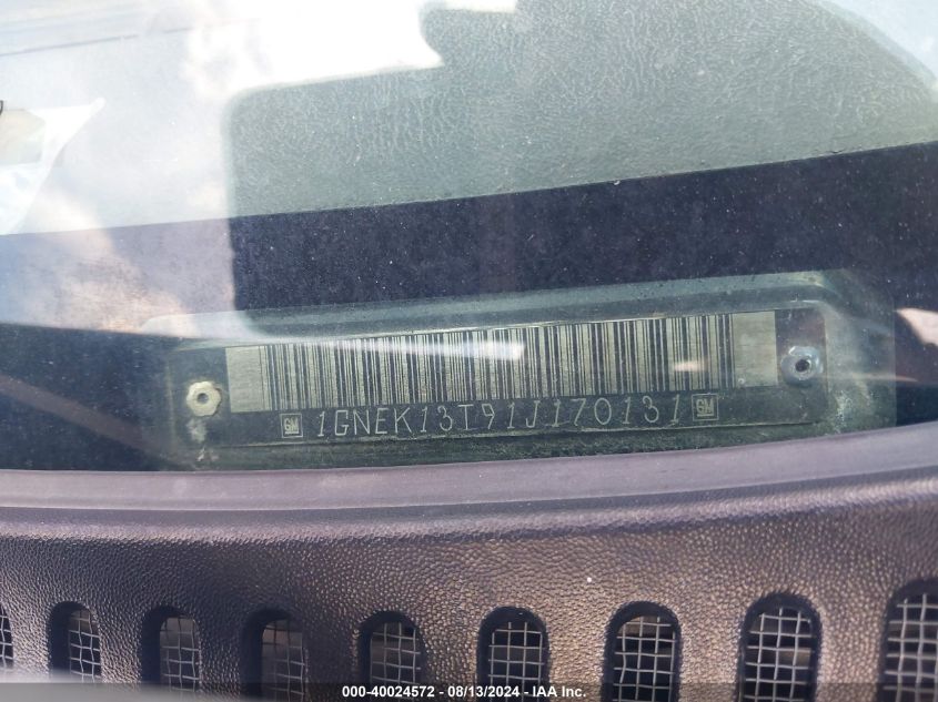 2001 Chevrolet Tahoe Lt VIN: 1GNEK13T91J170131 Lot: 40024572