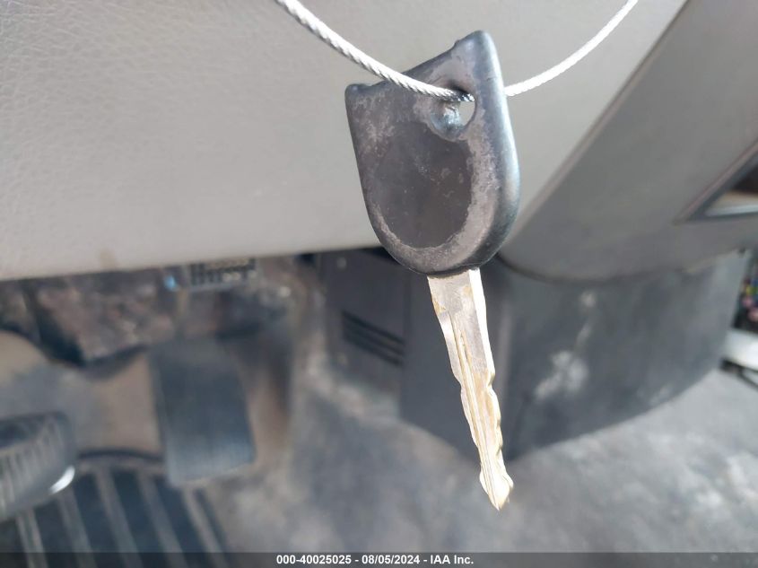 2006 Ford F-150 Stx/Xl/Xlt VIN: 1FTRF12256NB15814 Lot: 40025025