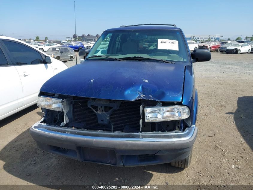 2001 Chevrolet Blazer VIN: 1GNCS13W312218220 Lot: 40025282