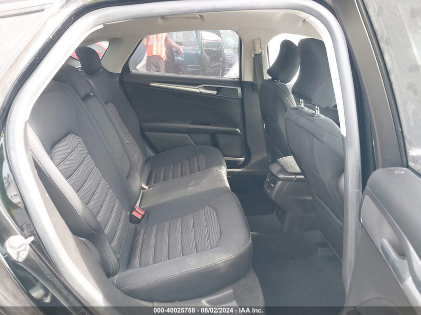 2016 Ford Fusion Se VIN: 3FA6P0HD3GR215692 Lot: 40025758