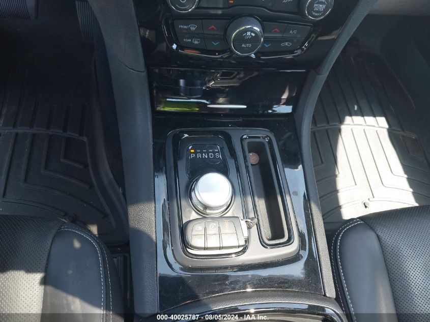 2023 Chrysler 300 300S VIN: 2C3CCABT8PH543799 Lot: 40025787