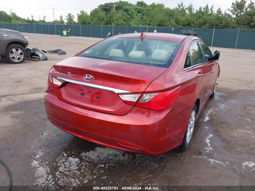 2013 HYUNDAI SONATA VIN: 5NPEB4AC6DH563658