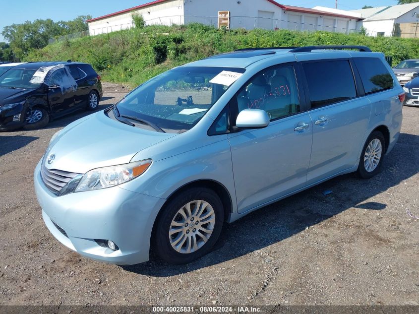 VIN 5TDYZ3DC0HS779729 2017 Toyota Sienna, Xle 8 Pas... no.2