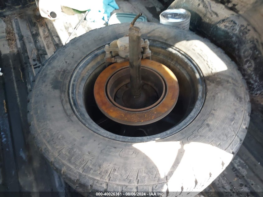 2002 Chevrolet Silverado 1500 Ls VIN: 2GCEK19T221292857 Lot: 40026361