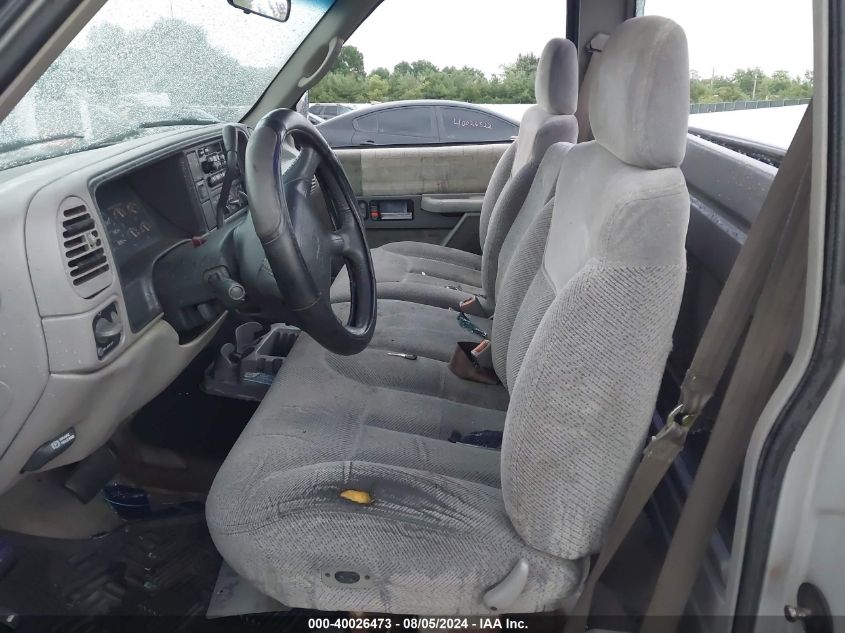 1995 Chevrolet Gmt-400 C1500 VIN: 1GCEC14K1SZ255205 Lot: 40026473