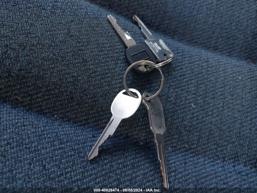 1989 Chevrolet Gmt-400 K1500 VIN: 2GCEK19K2K1235517 Lot: 40026474