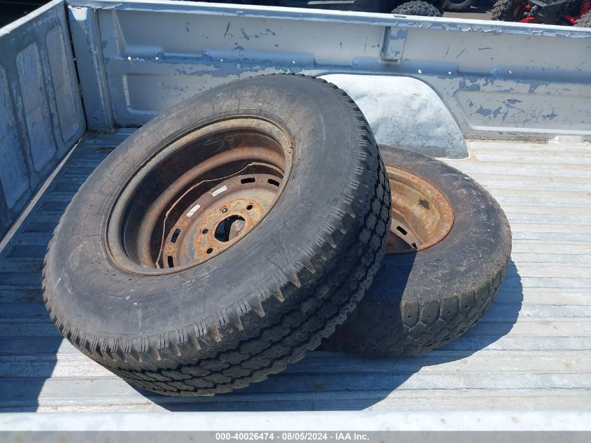 1989 Chevrolet Gmt-400 K1500 VIN: 2GCEK19K2K1235517 Lot: 40026474