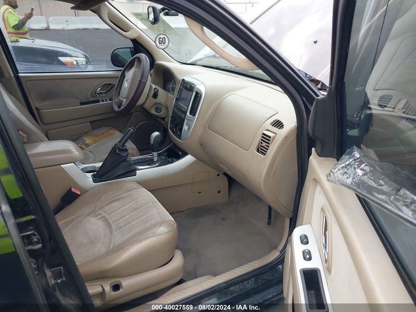 2005 Mercury Mariner Luxury/Premier VIN: 4M2YU56125DJ04942 Lot: 40027559