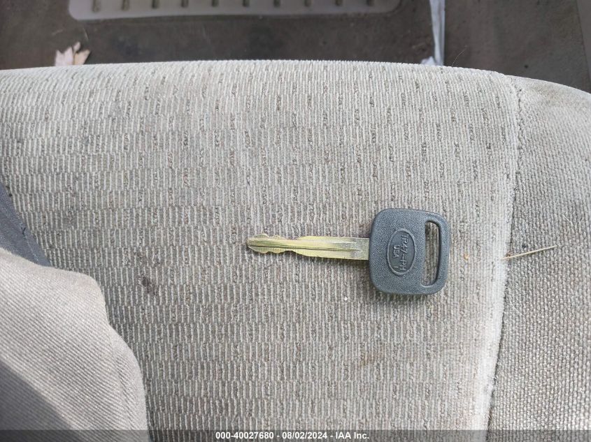 2003 Toyota Camry Le VIN: 4T1BE32K33U189231 Lot: 40027680