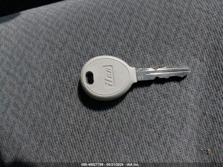 2005 Dodge Grand Caravan Sxt VIN: 2D8GP44LX5R389220 Lot: 40027789