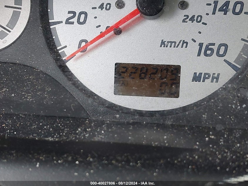 2000 Nissan Maxima Gle/Gxe/Se VIN: JN1CA31D4YT520275 Lot: 40027806