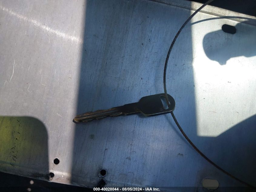 2004 Chevrolet Tahoe Lt VIN: 1GNEC13Z84R171830 Lot: 40028044