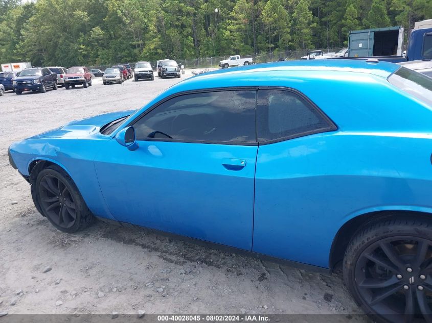 2018 Dodge Challenger Sxt VIN: 2C3CDZAG8JH310769 Lot: 40701515