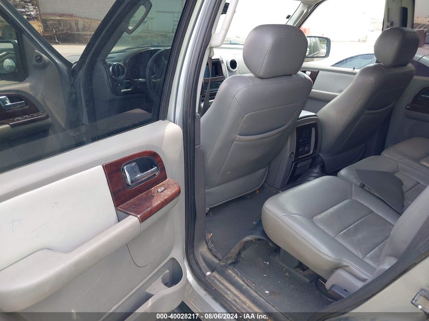 2006 Ford Expedition Limited VIN: 1FMFU19506LA49687 Lot: 40028217