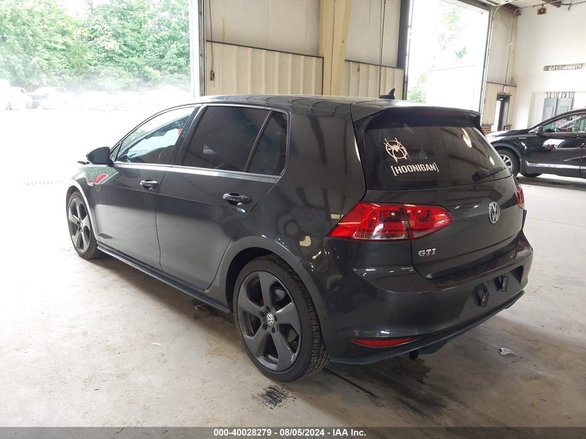 2015 VOLKSWAGEN GOLF GTI 2.0T SE 4-DOOR - 3VW5T7AU8FM003920