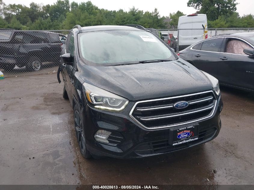 2017 FORD ESCAPE SE - 1FMCU9GD9HUA31892