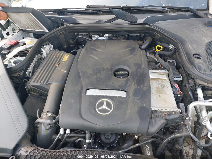 2018 MERCEDES-BENZ E 300 4MATIC - WDDZF4KB2JA438192