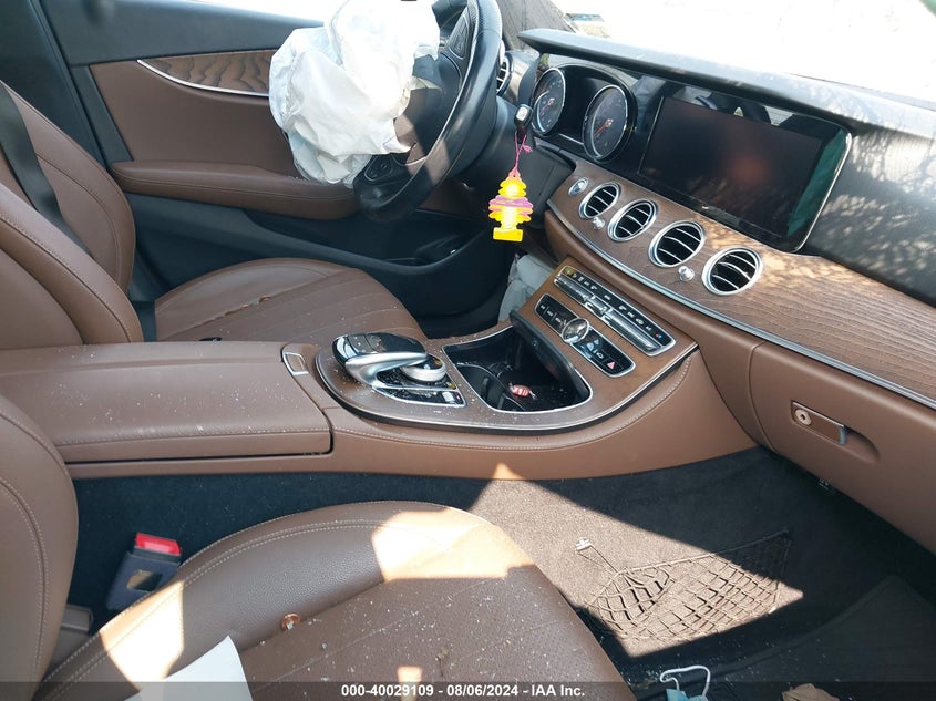 2018 MERCEDES-BENZ E 300 4MATIC - WDDZF4KB2JA438192