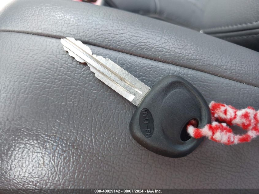 2005 Hyundai Elantra Gls/Gt VIN: KMHDN56D45U147752 Lot: 40029142