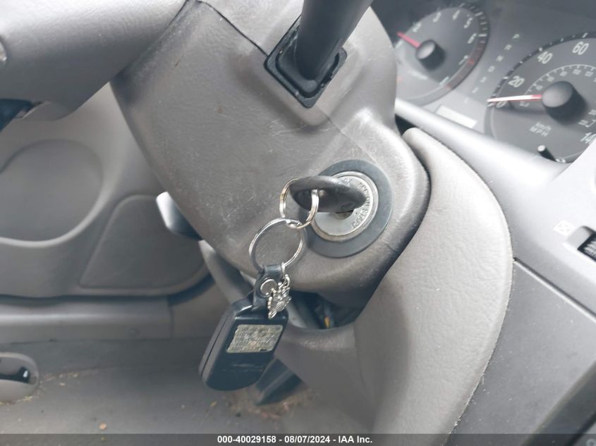 2005 Hyundai Elantra Gls/Gt VIN: KMHDN46D75U995733 Lot: 40029158