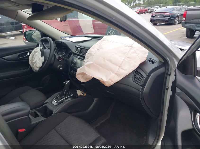 VIN: KNMAT2MV2HP523021 2017 NISSAN ROGUE S