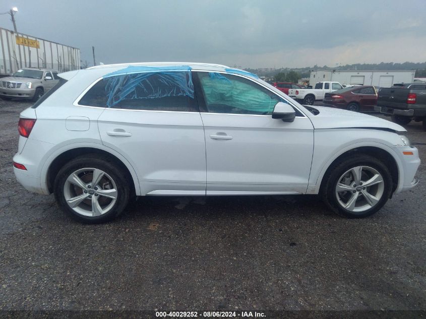 2020 Audi Q5 Premium 45 Tfsi Quattro S Tronic/Titanium Premium 45 Tfsi Quattro S Tronic VIN: WA1ANAFY0L2036413 Lot: 40029252