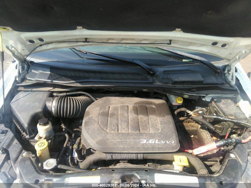 2011 Chrysler Town & Country Touring VIN: 2A4RR5DG3BR735320 Lot: 40029303