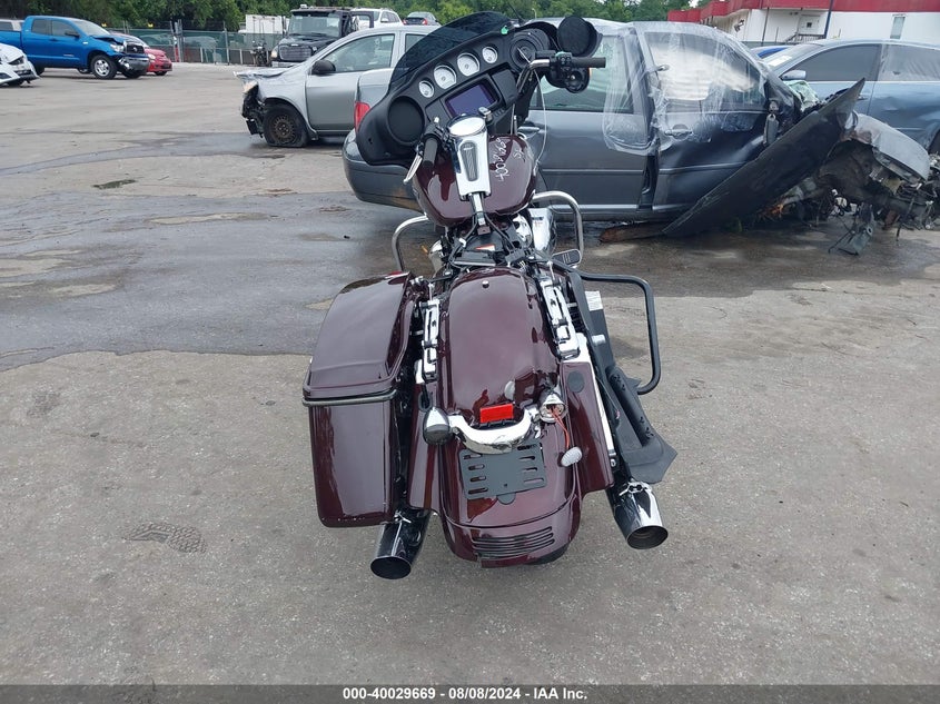 2022 HARLEY-DAVIDSON FLHX - 1HD1KBC1XNB651161